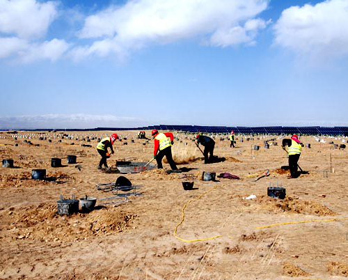 青海黃河水電115兆光伏發(fā)電項(xiàng)目全面鋪開(kāi)